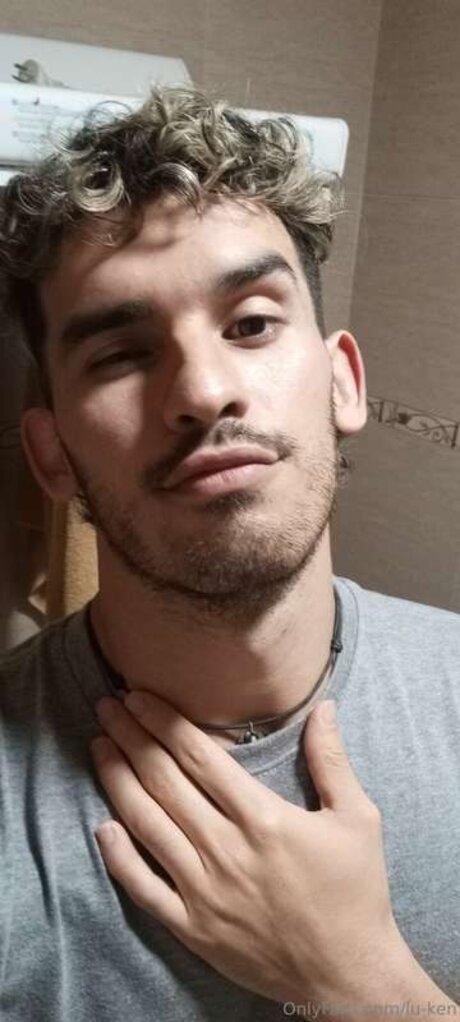 Lu Ken Sex auf OnlyFans