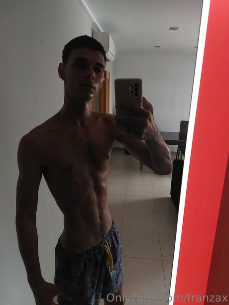 Franzax Nackt