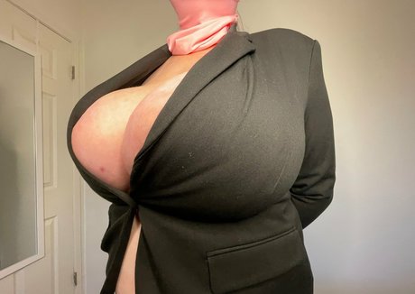 oneinagillianof XXX OnlyFans