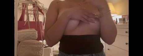 Vale ASMR Neuer OnlyFans Leak