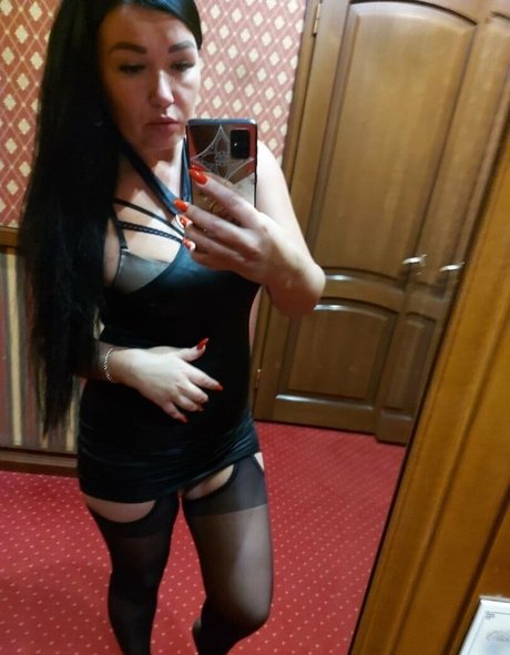 sarabig Unzensiert OnlyFans