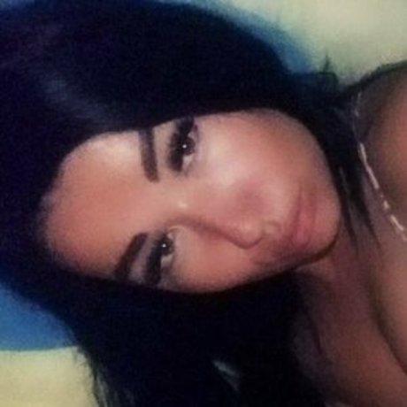 sarabig OnlyFans Striptease