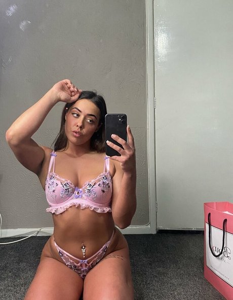 NinaFoxxy OnlyFans Pornografie