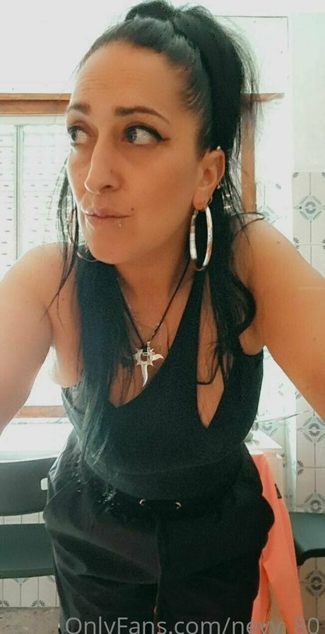 nevy 80 OnlyFans Leaj