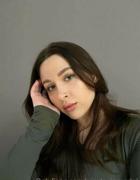 scientist sofi Nacktpornos auf OnlyFans