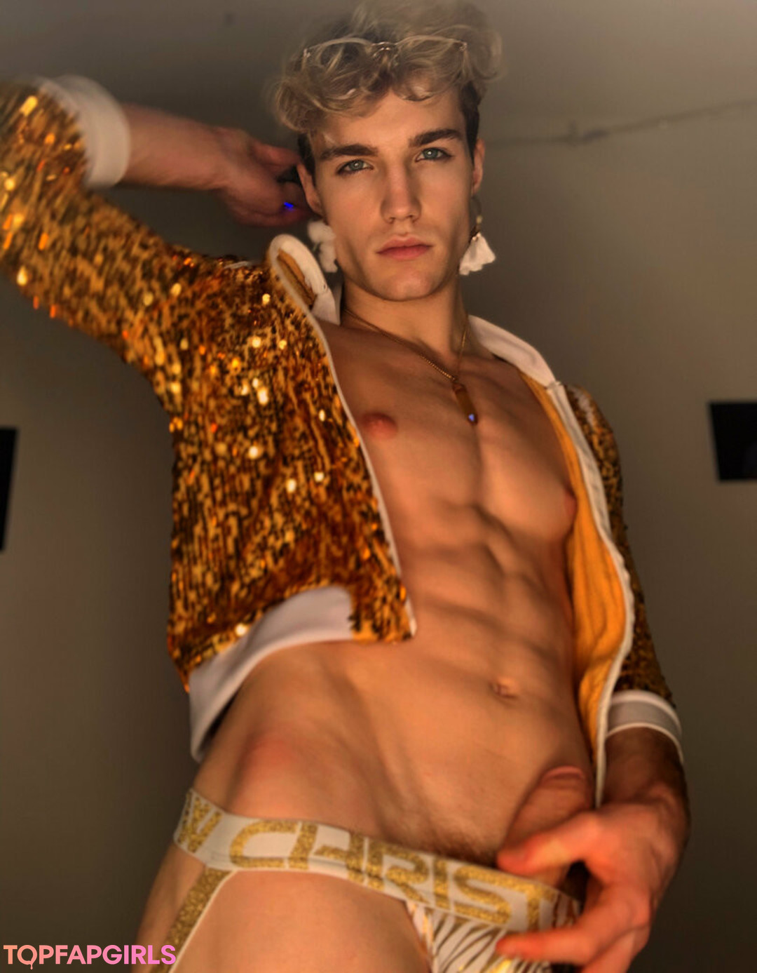 hazel hoffman OnlyFans Striptease