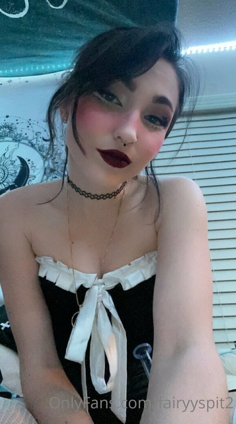 fairyyspit2 OnlyFans Nacktbilder