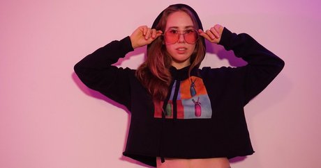 jackiehoff OnlyFans nackte Brüste