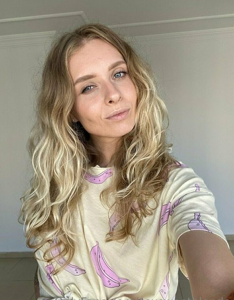 sexsweetblonde OnlyFans XX