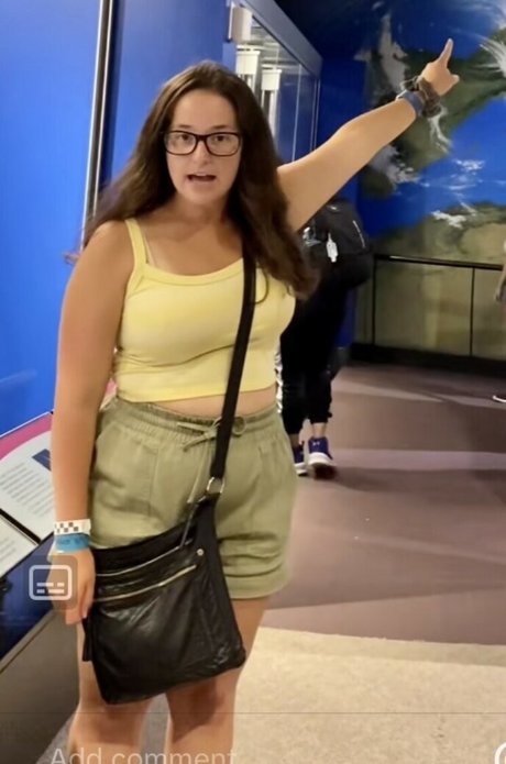 Zara Zahavah OnlyFans Inhaltstyp