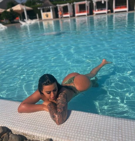 _b miruna Nackt OnlyFans