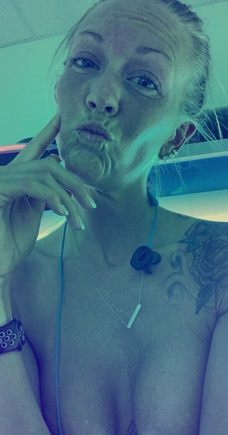 chart92 Nacktbilder von OnlyFans