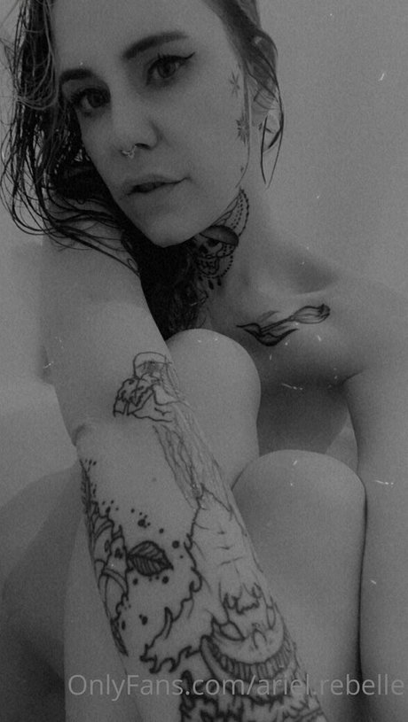 ariel rebelle Nacktbilder geleakt OnlyFans