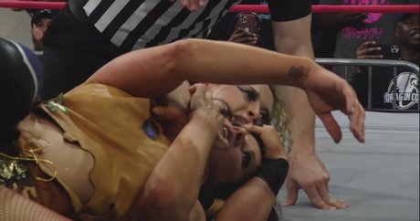 Mickie James Nacktbilder von OnlyFans