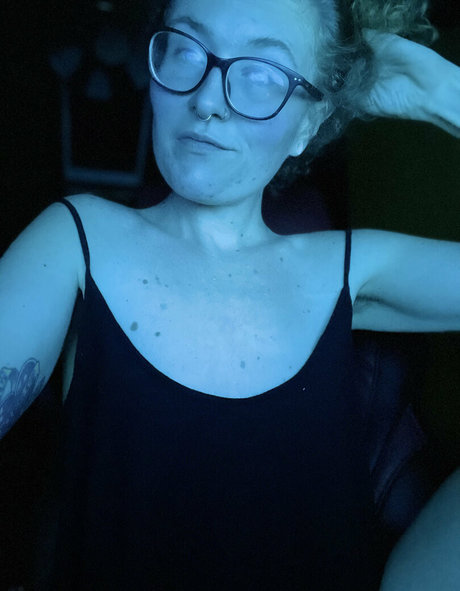 mild0ne Leak von OnlyFans