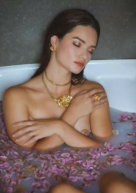 Myrtille Revemont OnlyFans-Creator