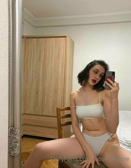 rose wayne Nacktbilder von OnlyFans geleakt