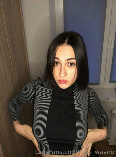 rose wayne Leaks von Nacktbildern auf OnlyFans