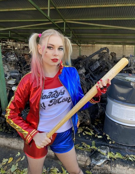 mimicica OnlyFans Star