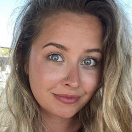 Katy Hoare OnlyFans Bilder