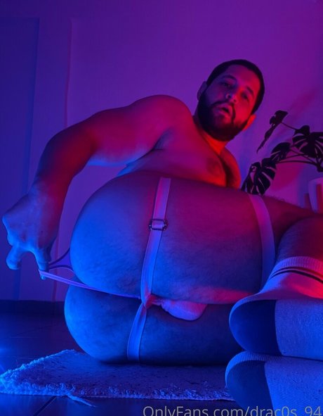 drac0s 94 OnlyFans Striptease