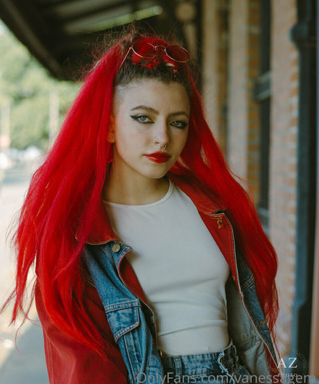 vanessagem OnlyFans Nacktbilder