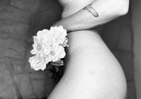 presssme OnlyFans Model Bilder