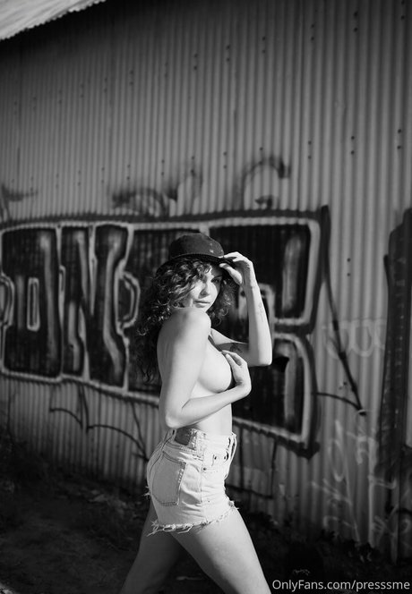 presssme Nacktbilder von OnlyFans