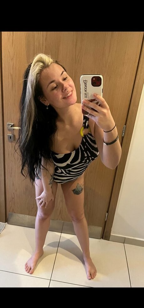 Dog Biscuits NurlyFans-Pornos