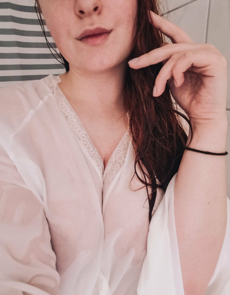 doenill Neue geleakte OnlyFans-Inhalte