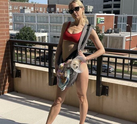 Nikki Glaser Porn OnlyFans Leak