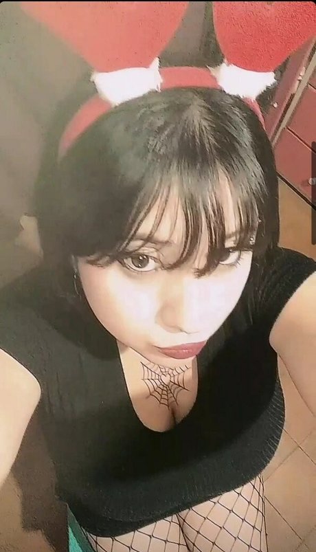 SweetYuri Leaks von Nacktbildern auf OnlyFans