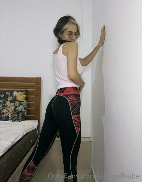anngelbabe OnlyFans Fotos