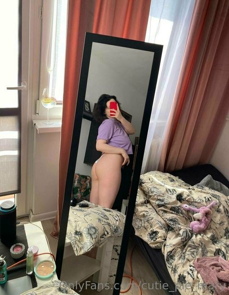 cutie pie mary OnlyFans nackte Brüste