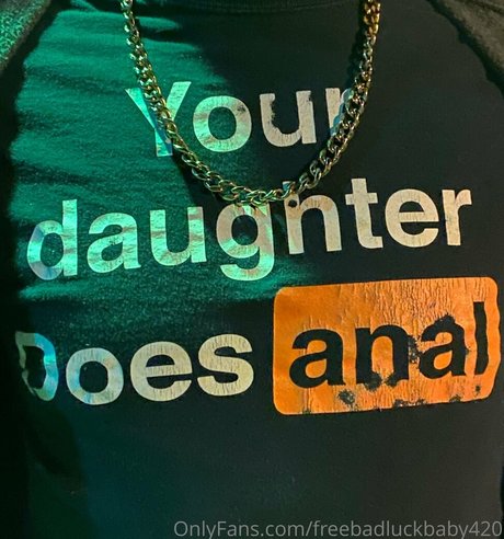 freebadluckbaby420 OnlyFans Nacktbilder geleakt