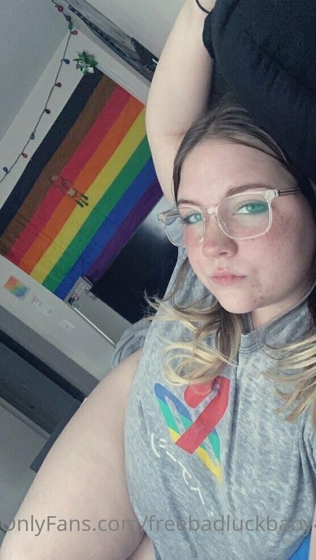 freebadluckbaby420 Leaked OnlyFans Nacktbilder