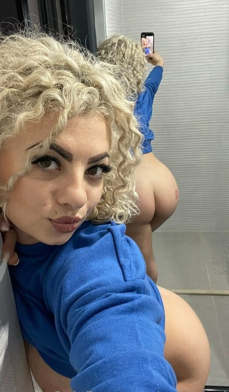 curly lexi Geleakte OnlyFans-Inhalte