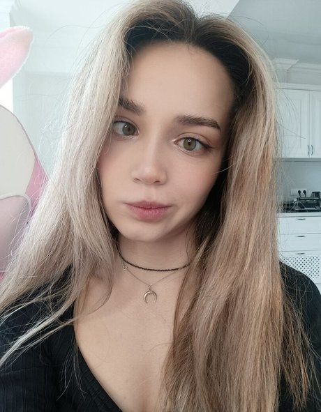 AlinaNaMeli OnlyFans geleakt.