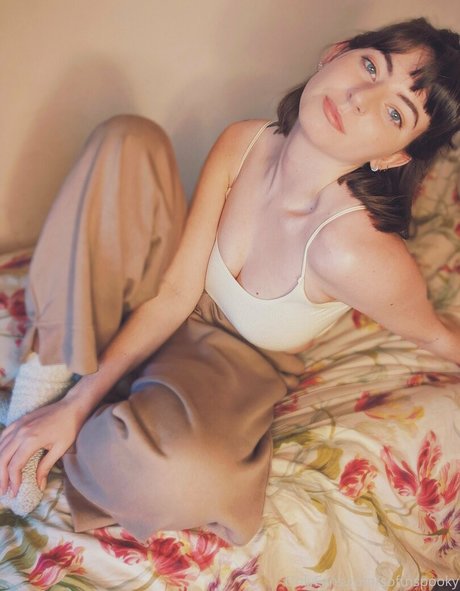 softnspooky Model OnlyFans Foto