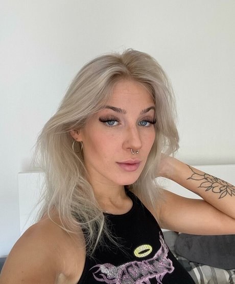 pinkarosalina OnlyFans Nackt