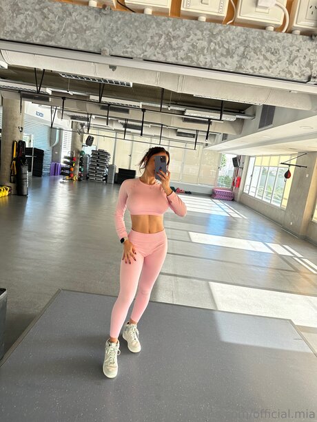 Official Mia OnlyFans Leaks