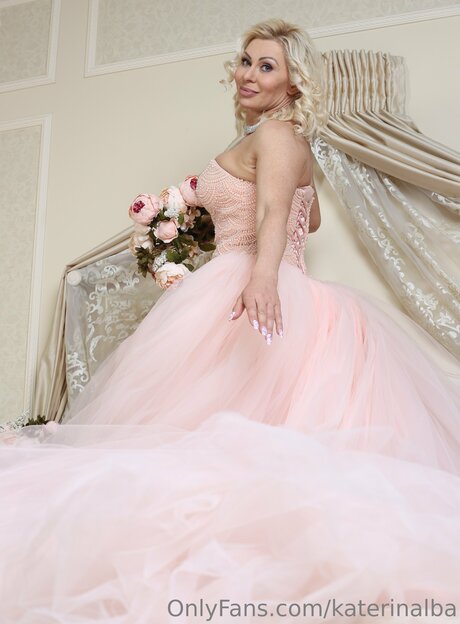 Katerinalba Leaks von OnlyFans