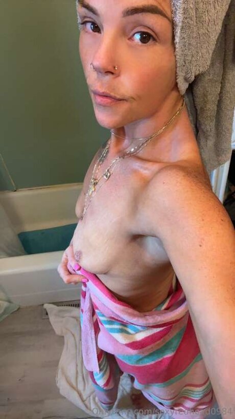 Sexyredhead0984 OnlyFans-Bilder