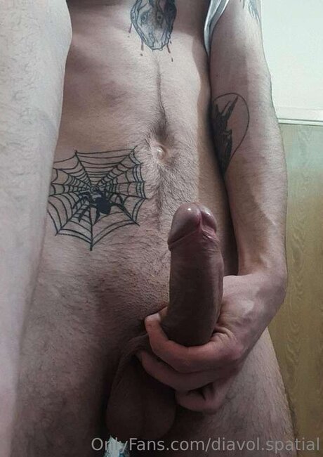 Diavol Spatial OnlyFans-Fotos