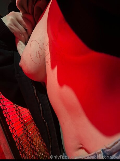 Xcassandraxrose OnlyFans explizite Inhalte