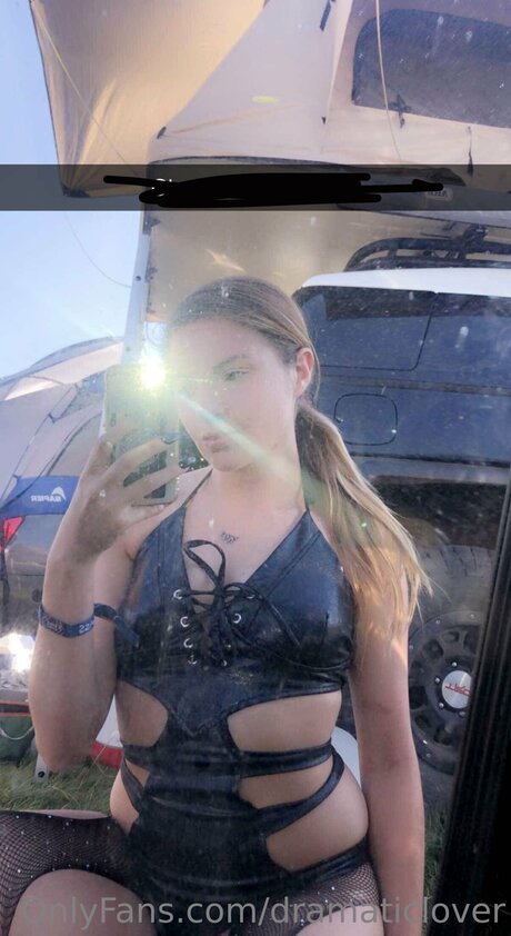 Dramaticlover Nacktbilder von OnlyFans