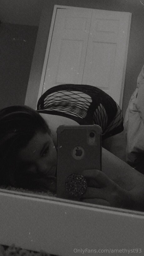 Amethyst93 OnlyFans Archiv