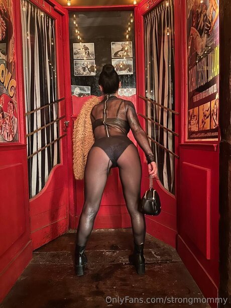 Strongmommy Sexy OnlyFans