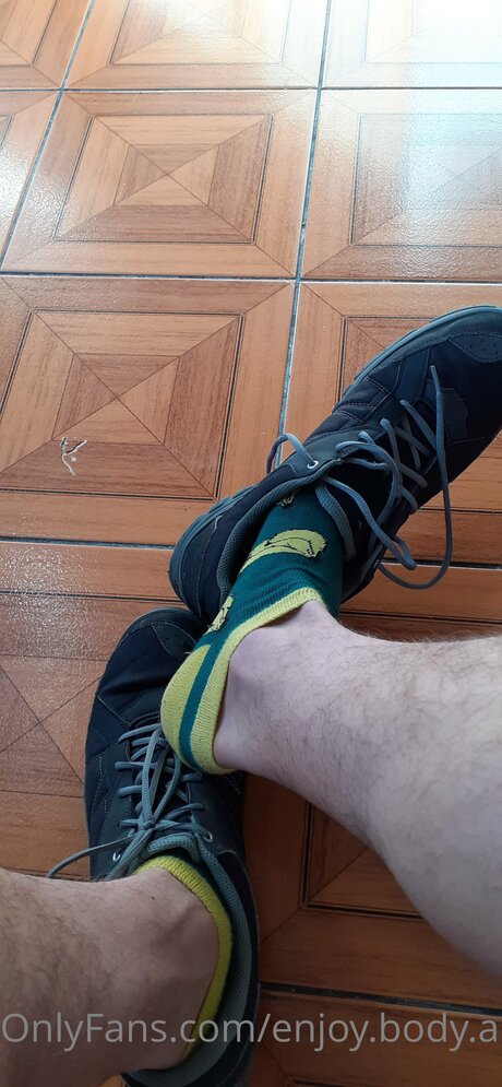 Enjoy Body And Foot Nacktbilder von OnlyFans