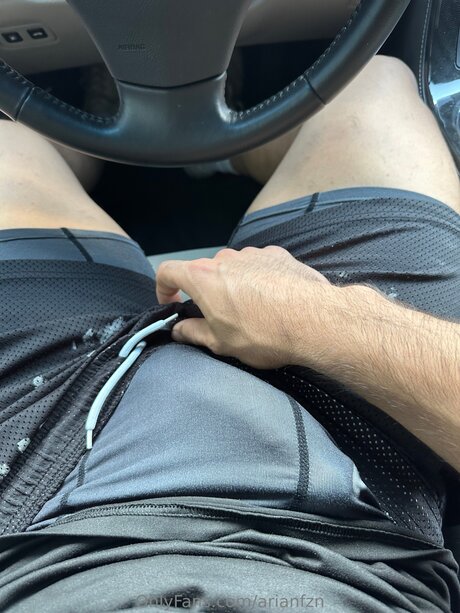 Arianfzn Nacktbilder von OnlyFans